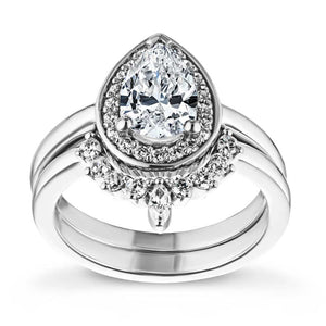  Lab-grown diamond halo white gold engagement ring. 