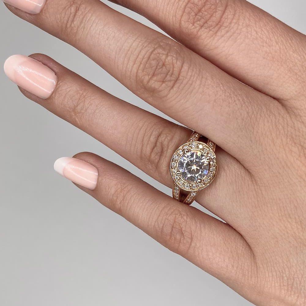 1.5ct Round Cut Diamond Hybrid® Tinkerbell Engagement Ring (RTS)
